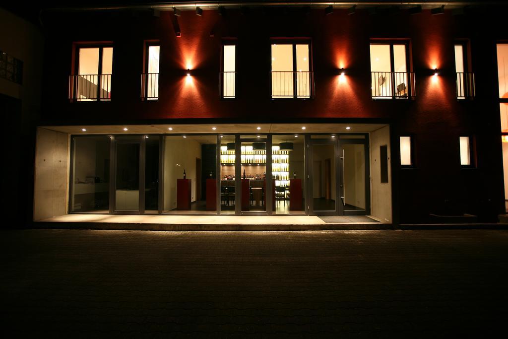 Weingut Seck Otel Dolgesheim Dış mekan fotoğraf